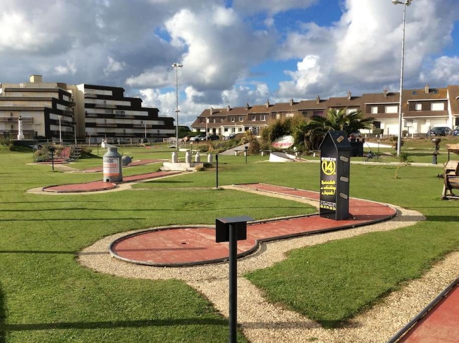 Maisonnette Du Bonheur Courseulles-sur-Mer Kültér fotó